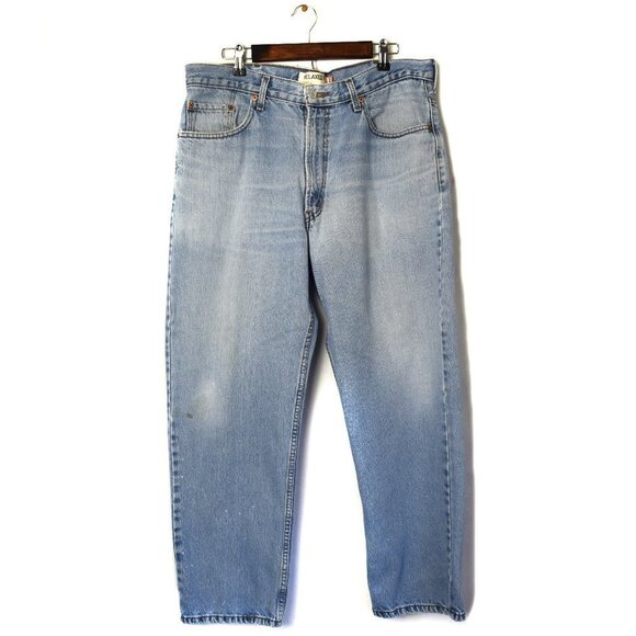 Levi's 550 Red Tab Light Wash Relaxed Fit Jeans - Picture 1 of 15